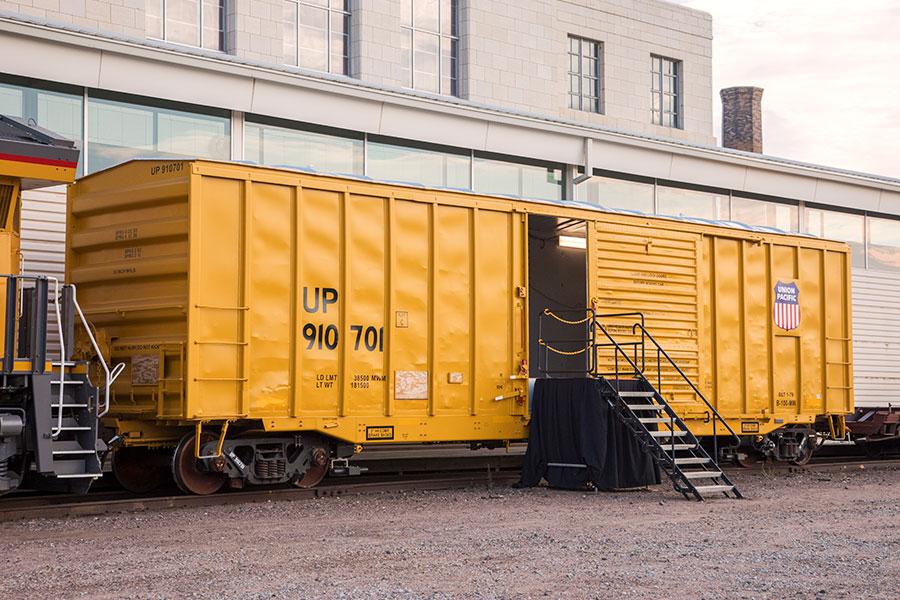 Unmanned Geometry Box Car
