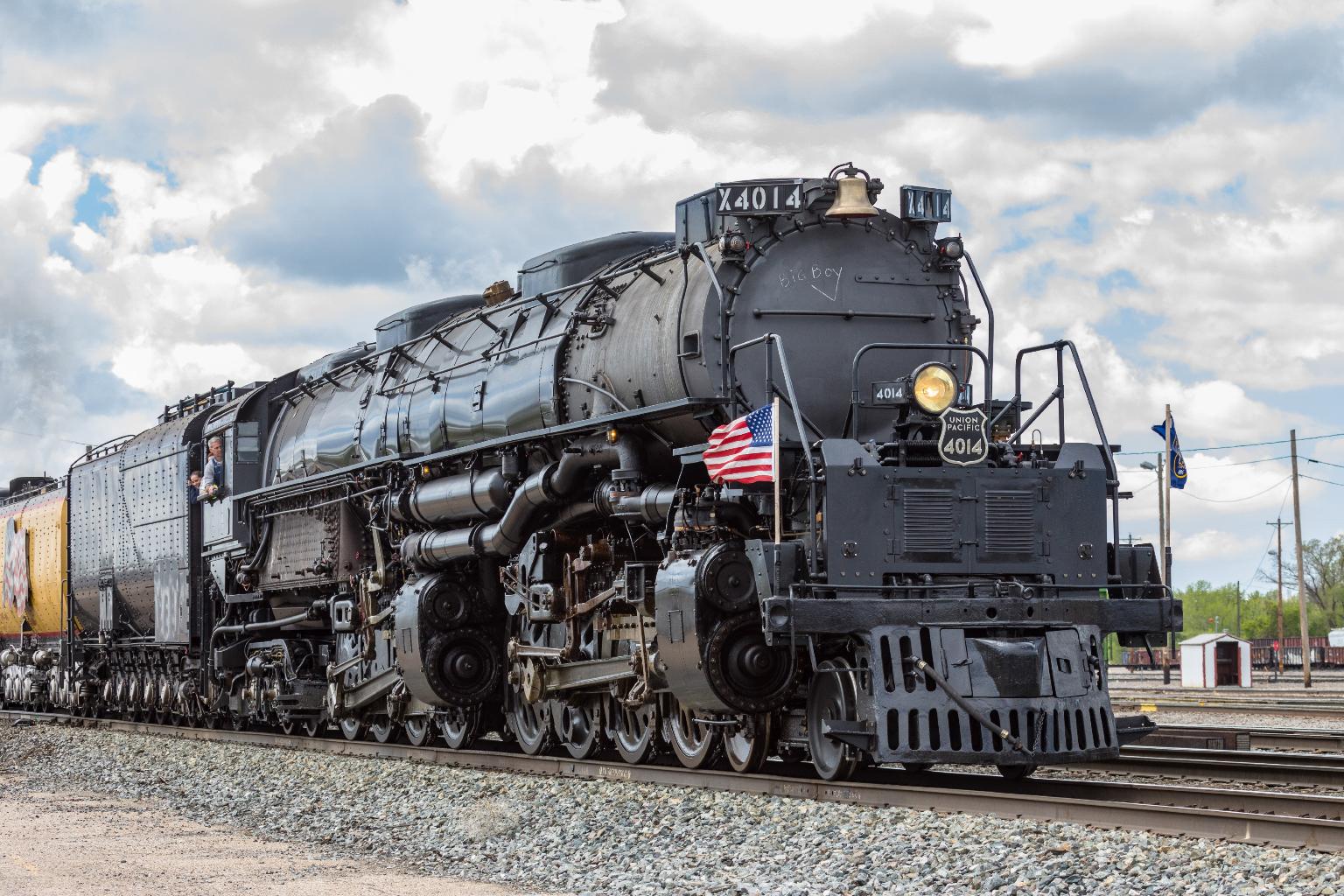 BIG BOY 4014 WILL BE RULLING THE RAILS AGAIN SOON G Scale Model Train Forum