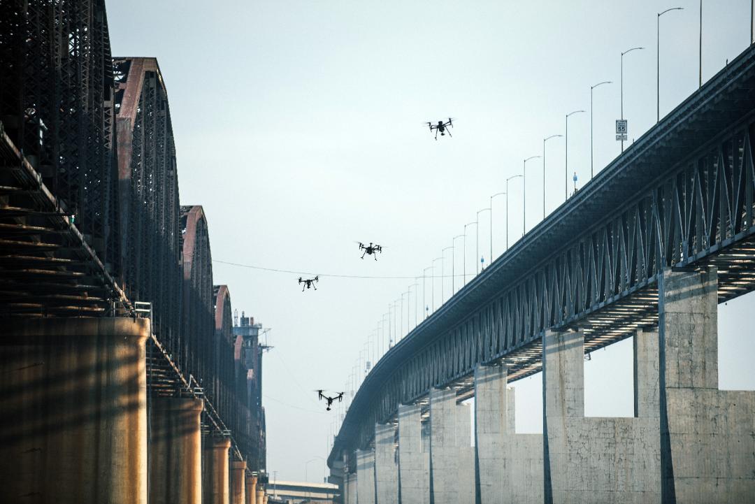 Medium Retina | Autonomous drones near Benicia-Martinez bridge in San Rafael, CA