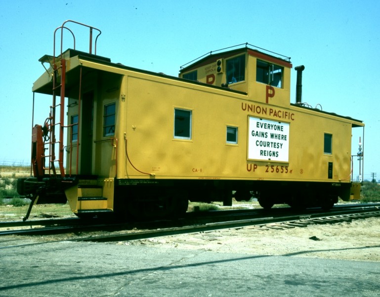 union pacific caboose safety slogans railroad trains 1940s timeline cabooses eot freight history event devices
