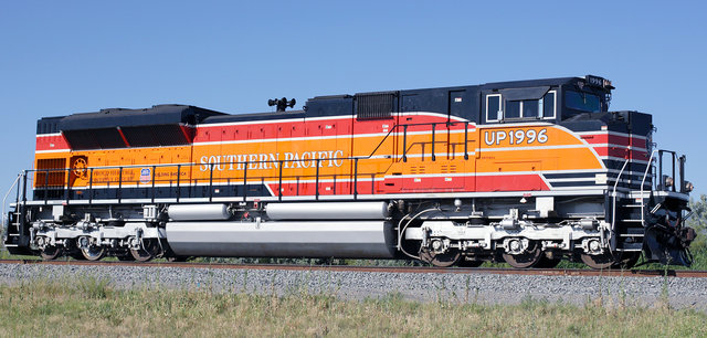 Southern Pacific Heritage Locomotive No. 1996 
