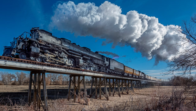 Big boy 4014 on a train track