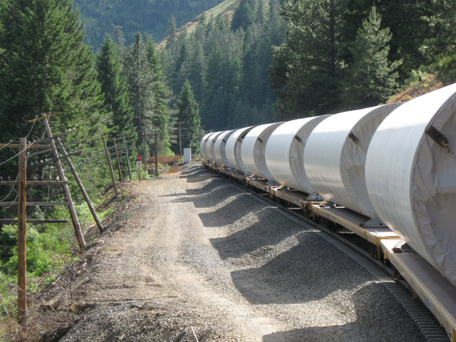 Union Pacific’s locomotive hauls industrial products for Suzlon through Wafer, Oregon.