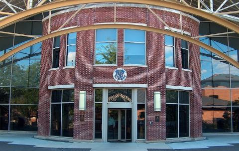 Exterior of Harriman Dispatching Center in Omaha | MR