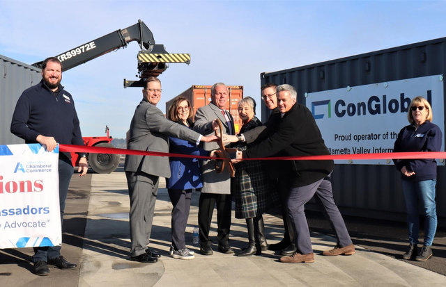 Mid-Willamette Valley Intermodal Center Ribbon Cutting
