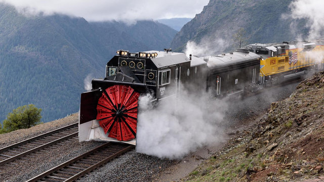 Union Pacific's Rotary Snowplow | LR