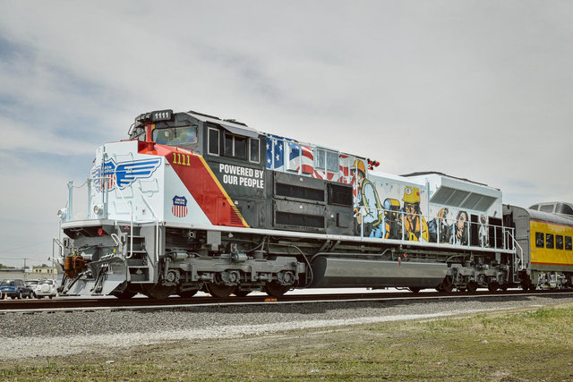 Large Retina | Employee Pride Locomotive - Left View