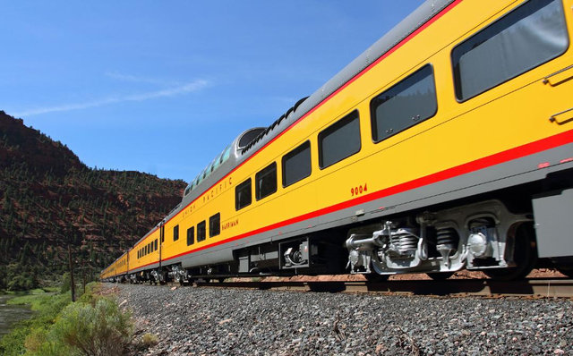 Medium Retina | Heritage: Historical Equipment: Passenger cars