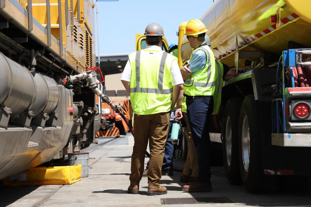 Large | Four UP locomotives are running on 100% biomass-based fuel