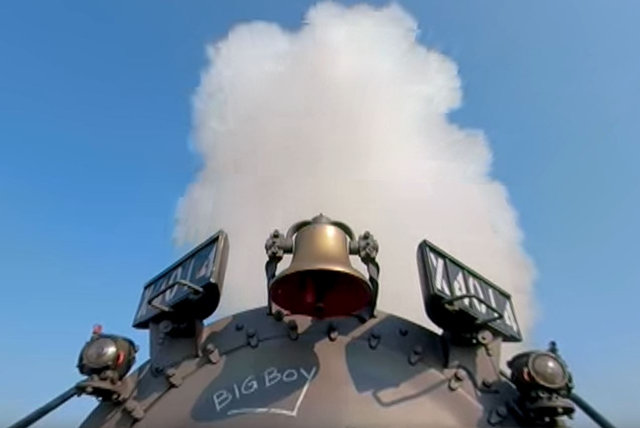 Big Boy No. 4014 Steam Cloud from VR Video