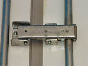 Center of rear doors is fitted with a mid-cam locking device for extra strength and anti-theft capability.