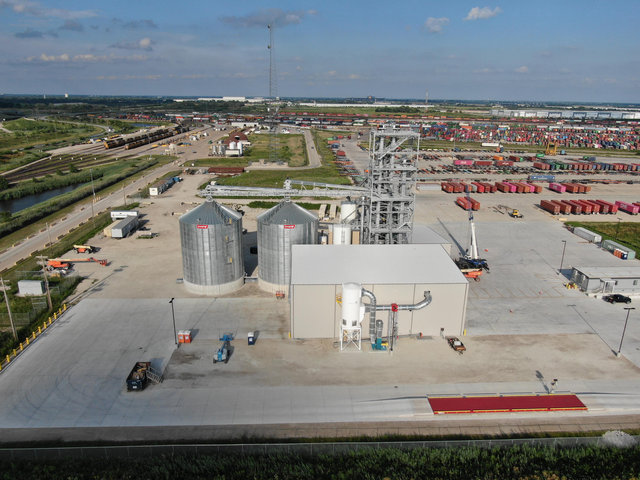 Union Pacific's State-of-the-Art Transload Terminal in Chicago