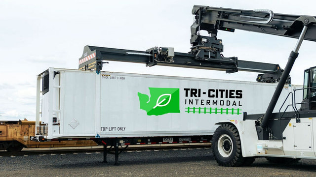 Tri-Cities Intermodal Lift