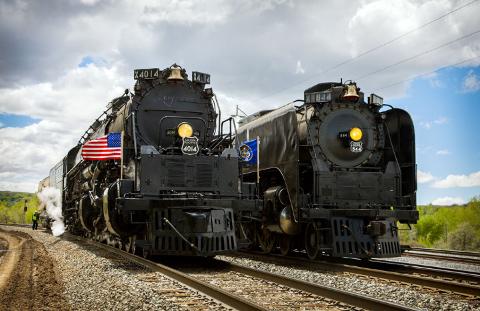 No. 4014 and No. 844 locomotives side by side