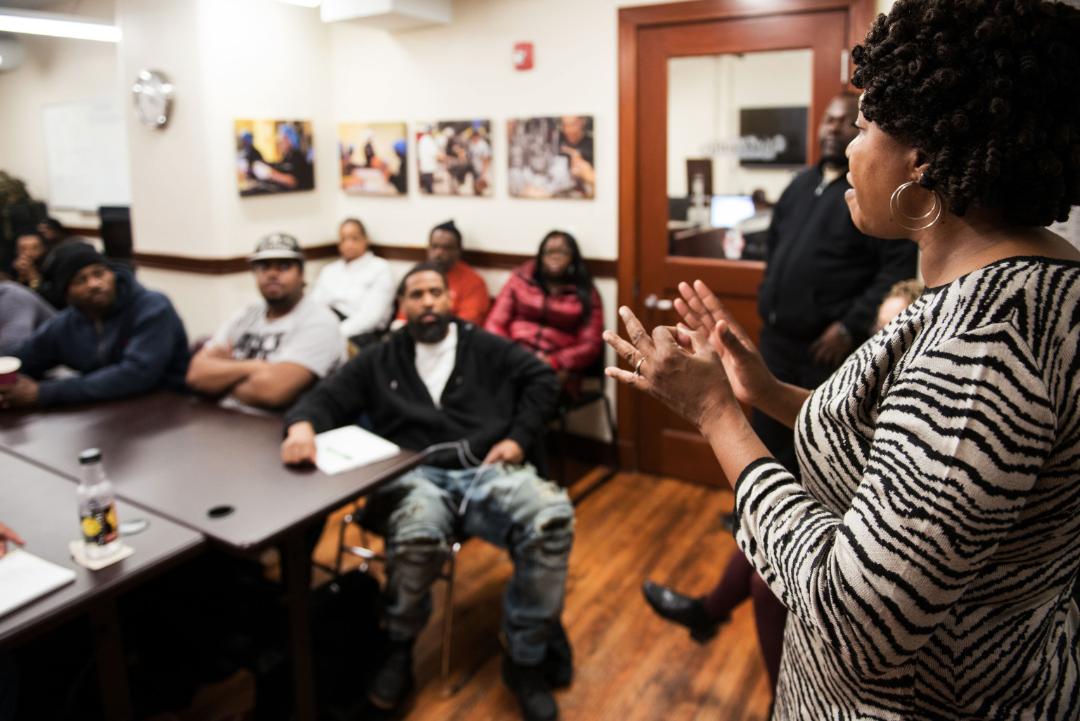 Union Pacifc Senior Recruiter Chiquita Morgan hosts a training class with LISC Chicago and North Lawndale Employment Network.