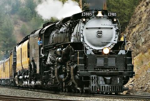 UP: Union Pacific Donates Steam Locomotives, Passenger Cars for Restoration
