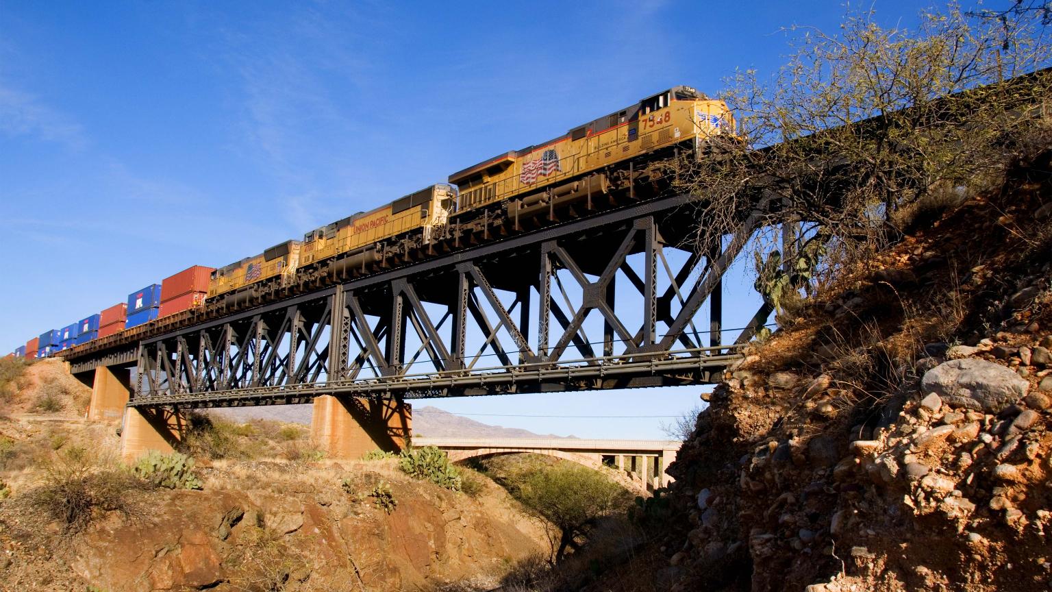 Large Retina | Inside Track: UP7348 on bridge near Vail, AZ for Insights