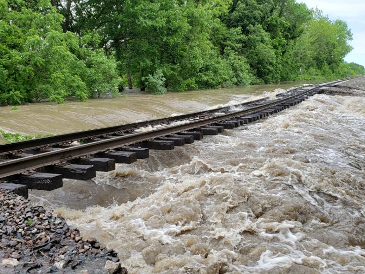 Medium | Outage Map 052319