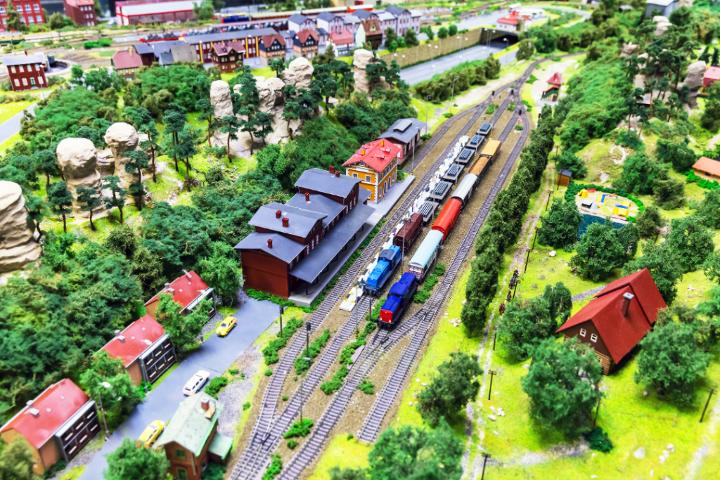 Medium | Model Railroad