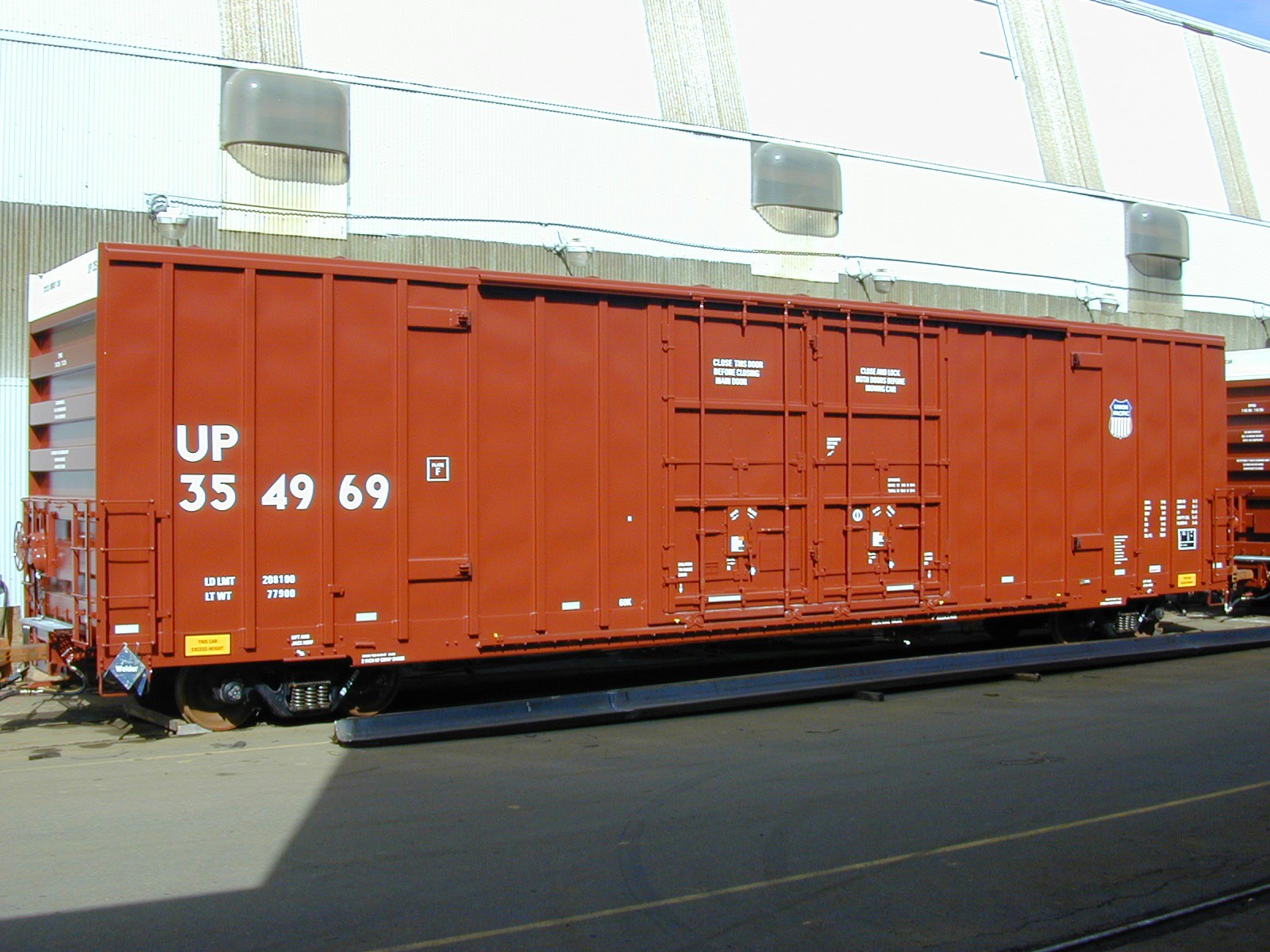 What Is a Boxcar Side View