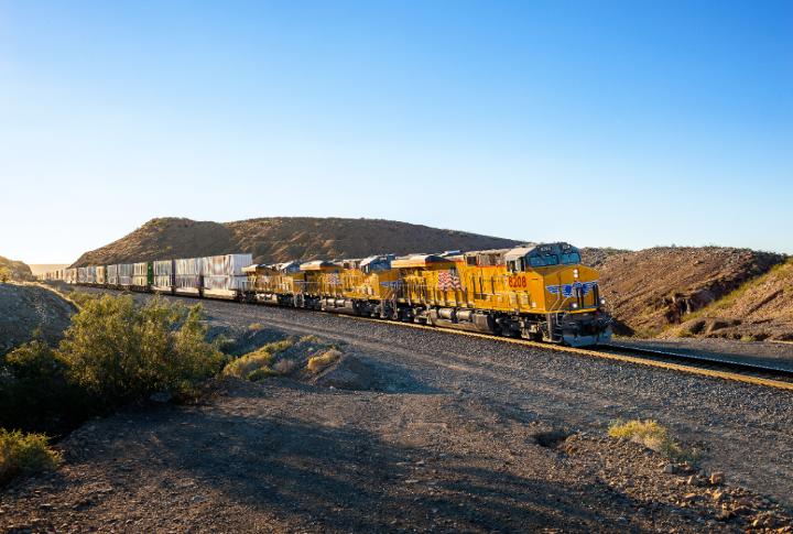 Union Pacific Intermodal Train | M