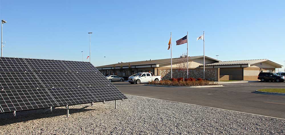 Building America Report 2016 - Joliet Intermodal Terminal solar grids