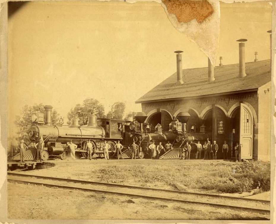 Photograph of the roundhouse at Columbus, Nebraska