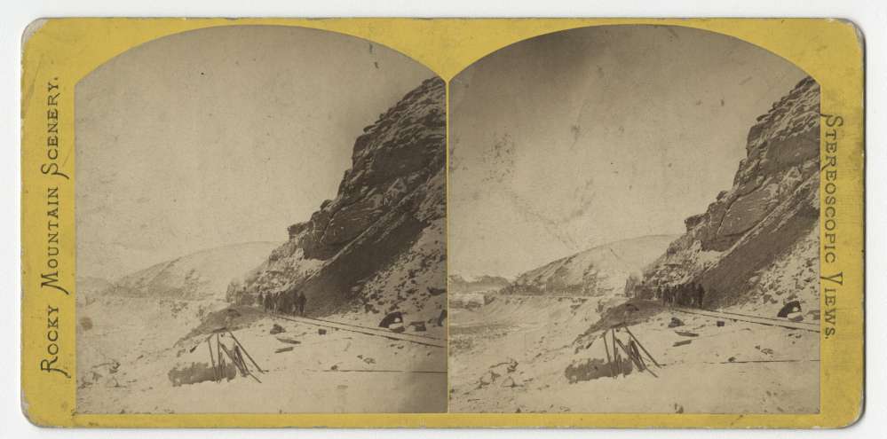 A stereo card showing Green River side cut, Wyoming