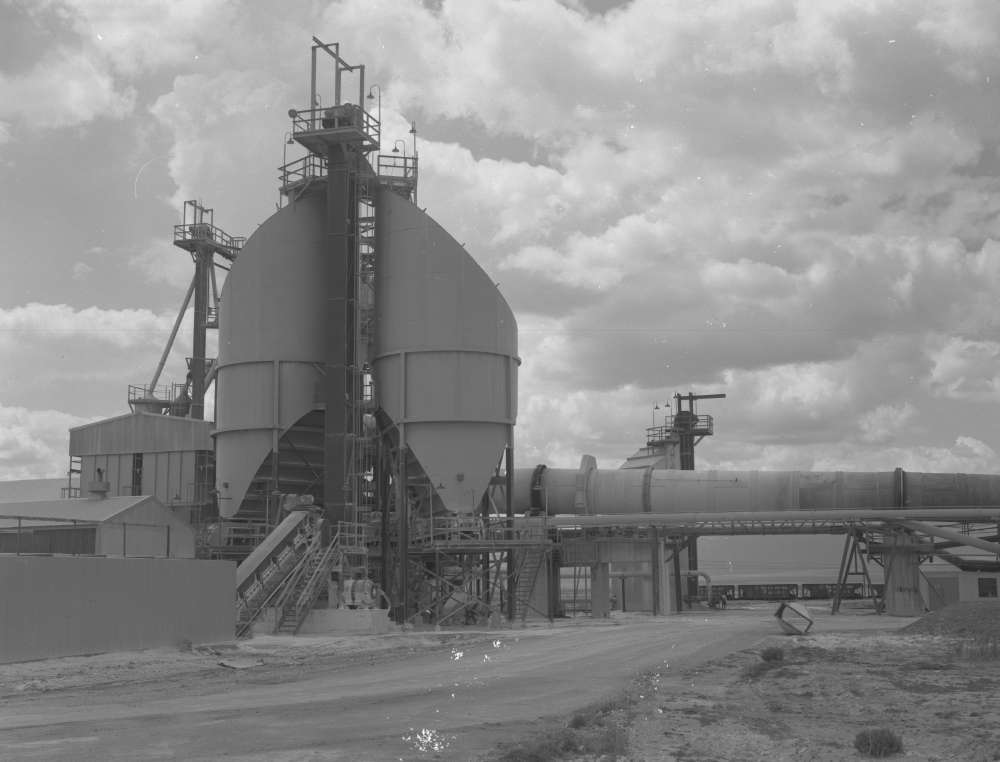 Eagle Picher diatomaceous earth plant in the background of iron ore loading in Lovelock, Nevada